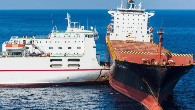 الكشف عن السبب الرئيسي لحادثة إصطدام سفينتي أوليس و فرجينيا