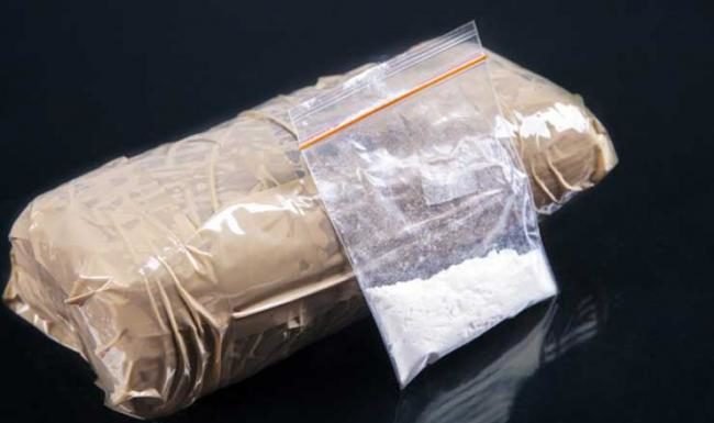 حجز مخدرات بقيمة 26 ألف دينار بأحشاء أحد المسافرين بمطار تونس- قرطاج