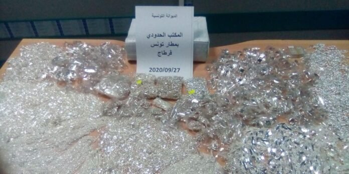 إحباط محاولة تهريب 31.4 كلغ من المصوغ